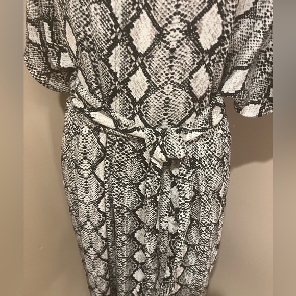 Uncle Frank: Cropped Jumpsuit, Snakeskin, size Medium - Picture 6 of 10